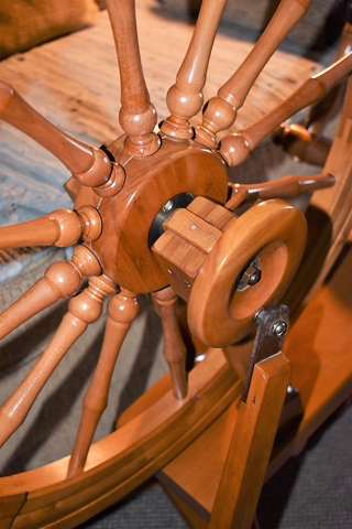 Crowdy spinning wheel